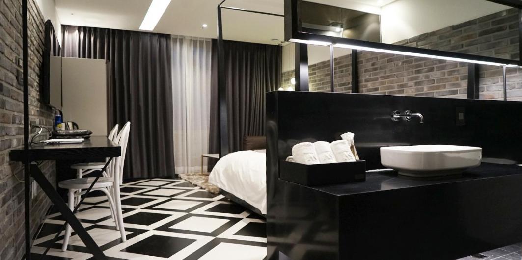 Astro Hotel Yongin Esterno foto
